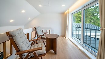 Changwon 055 Poolvilla