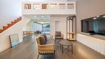 Changwon 055 Poolvilla