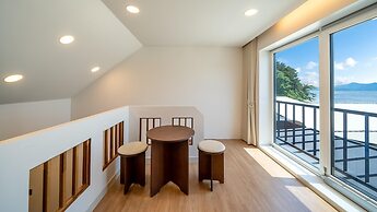 Changwon 055 Poolvilla