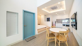 Changwon 055 Poolvilla