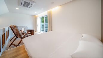 Changwon 055 Poolvilla