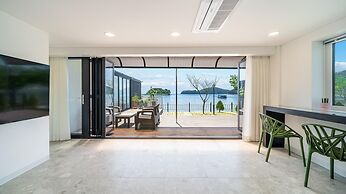 Changwon 055 Poolvilla