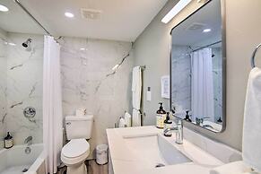 Oceanfront Luxury 2/2 Condo w/ Amazing Views!