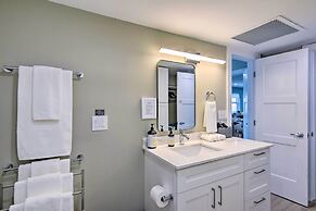 Oceanfront Luxury 2/2 Condo w/ Amazing Views!