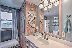 Eclectic Ladysmith Hideaway: Hike and Hunt!