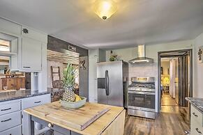 Eclectic Ladysmith Hideaway: Hike and Hunt!