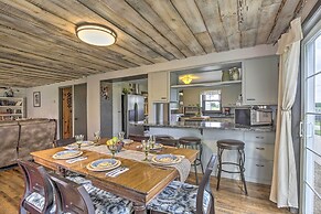 Eclectic Ladysmith Hideaway: Hike and Hunt!