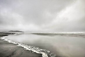 Adorable Downtown Studio - 1 Block to Long Beach!