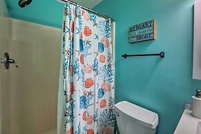 Emerald Isle Resort-style Condo: Walk to Beaches!