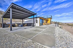 Hilltop Oasis w/ Sweeping Landscape Views
