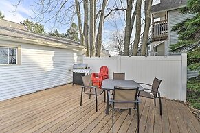All-season Grand Haven Getaway With Deck!