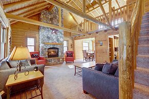 Interlochen Cabin w/ Fireplace - Near State Park!