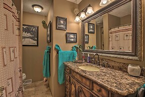 Family-friendly Omaha Oasis ~ 10 Mi to Dtwn!