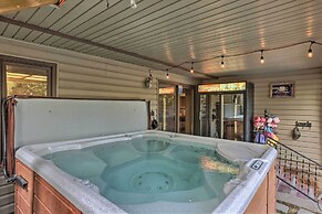 Family-friendly Omaha Oasis ~ 10 Mi to Dtwn!