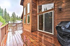 Luxury Cabin w/ Golf Course View & Bunk Room