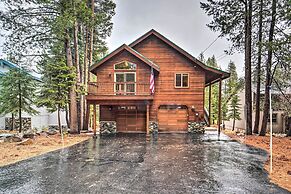 Luxe Truckee Cabin w/ Golf Course View & Deck