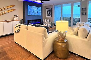 Updated Lake Daze Condo w/ Amazing Pool!