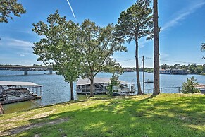 Updated Lake Daze Condo w/ Amazing Pool!