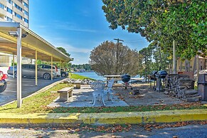 Updated Lake Daze Condo w/ Amazing Pool!
