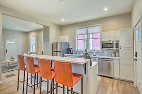 Quaint + Cozy Indianapolis Getaway w/ Yard!