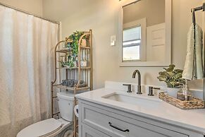 Quaint + Cozy Indianapolis Getaway w/ Yard!