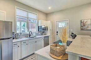 Quaint + Cozy Indianapolis Getaway w/ Yard!