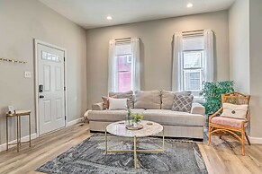 Quaint + Cozy Indianapolis Getaway w/ Yard!