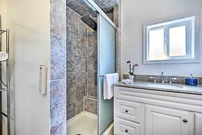 Romantic Pasadena Home w/ Covered Porch!