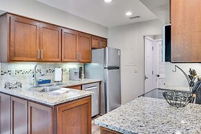 Blissful Kiawah Island Escape: Walk to the Beach!