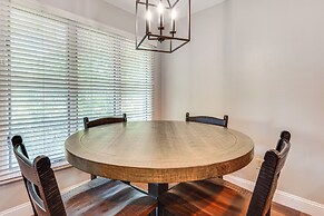 Blissful Kiawah Island Escape: Walk to the Beach!