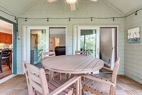 Blissful Kiawah Island Escape: Walk to the Beach!