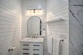 Luxe Cape Coral Escape w/ Boat Dock + Cabana!