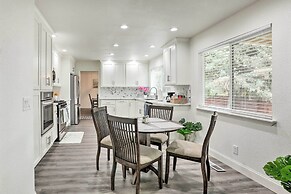 4 Mi to Dtwn Reno: Sleek Family Retreat!