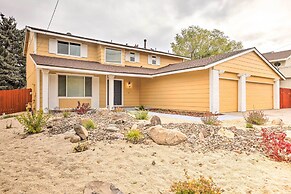 4 Mi to Dtwn Reno: Sleek Family Retreat!