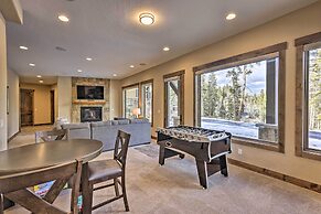 Luxe Breckenridge Home w/ 3 Fireplaces & View!