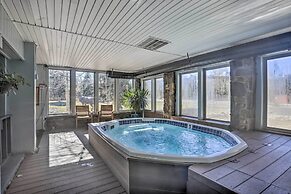 Resort Perks & Mtn Views: Breckenridge Cabin!