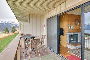 8 Mi to Keystone Resort: Dillion Condo w/ Hot Tub!