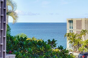 Newly Remodeled Kailua-kona Condo w/ Pool Access