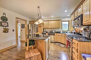 Alpine Escape w/ Mtn Views in Blue River!