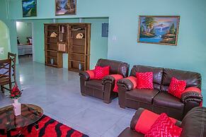 The Hamilton's Nature Villa