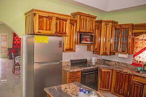 The Hamilton's Nature Villa