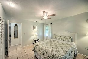 Port Charlotte Retreat ~ 4 Mi to Beach Park!