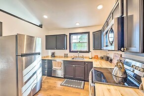 Modern Louisville Apartment w/ Furnished Deck