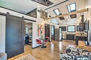 Modern Louisville Apartment w/ Furnished Deck