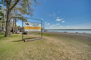 Convenient Cabin w/ Access to 3 Boat Docks!