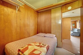 Convenient Cabin w/ Access to 3 Boat Docks!