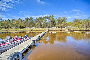 Convenient Cabin w/ Access to 3 Boat Docks!