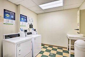 Cozy Red Hawk Lodge Condo: Walk to River Run!