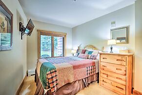 Cozy Red Hawk Lodge Condo: Walk to River Run!