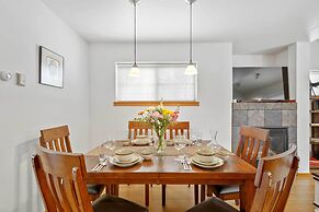 'heart of Bozeman' Townhome w/ Patio Near MSU